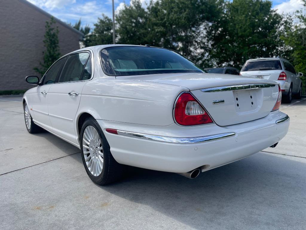 Used 2005 Jaguar XJ Vanden Plas RWD image 5