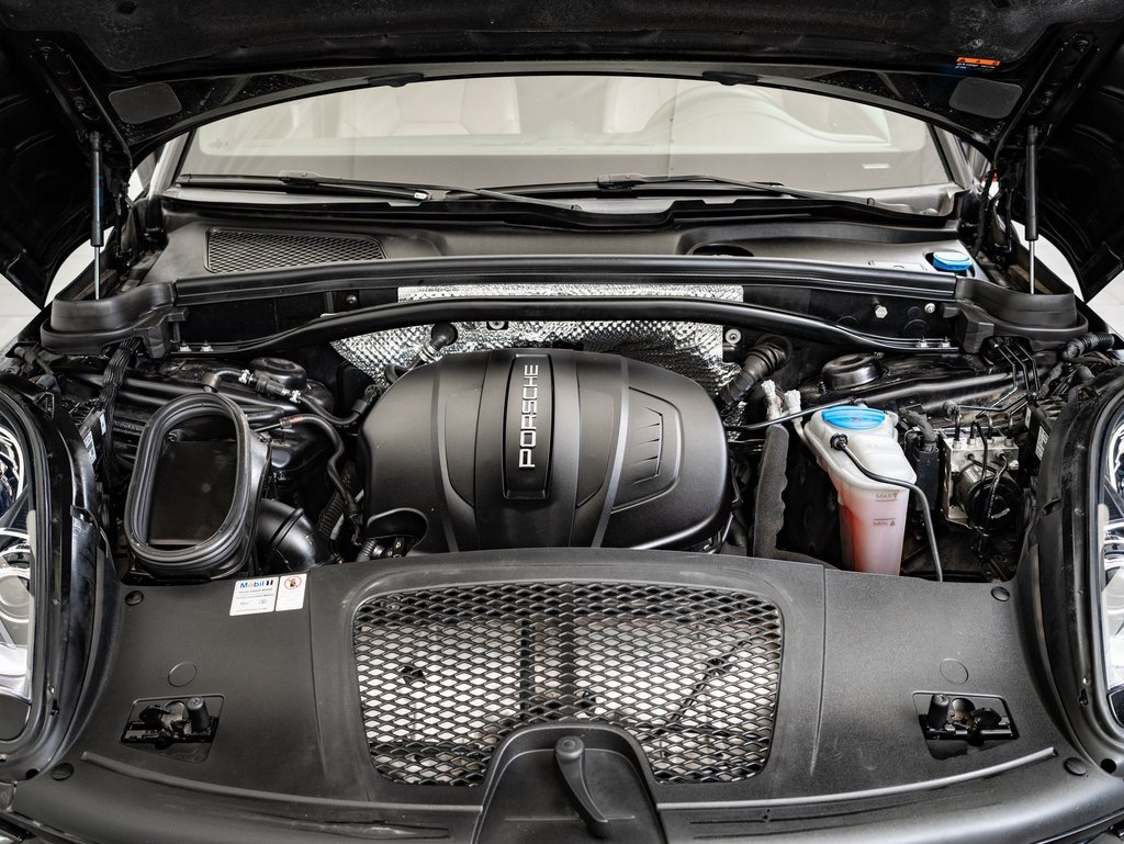 Used 2018 Porsche Macan image 43