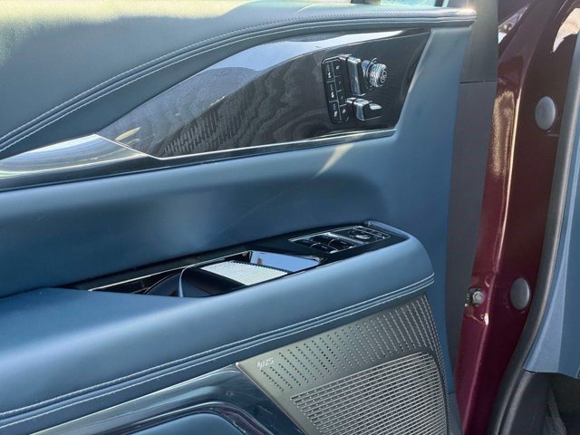 Certified 2025 Cadillac Escalade IQ Luxury 2 w/ LPO, Premium Carpet Package AWD/4WD image 14