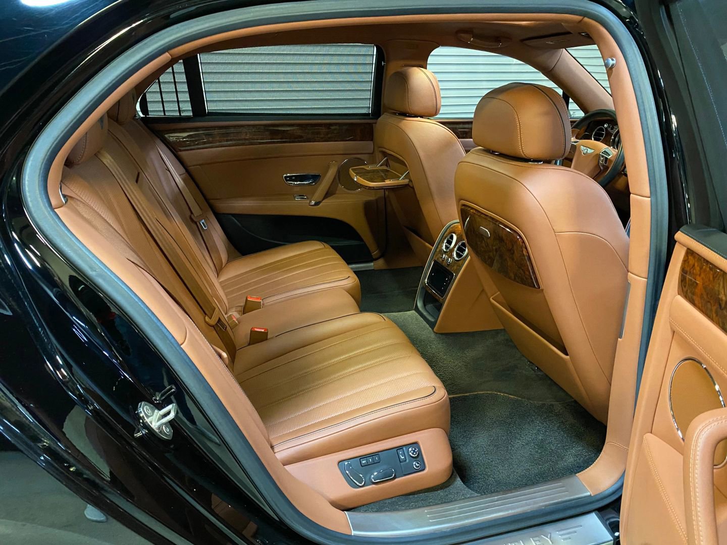 Used 2015 Bentley Flying Spur V8 AWD/4WD image 28