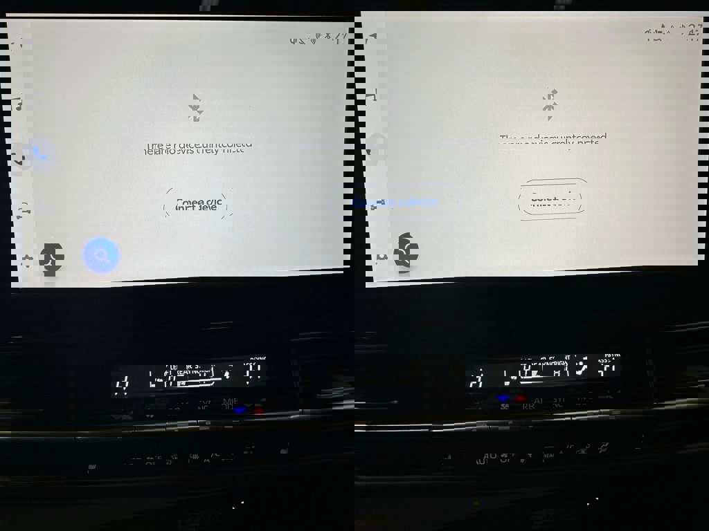 Used 2025 Toyota Sienna XLE image 29