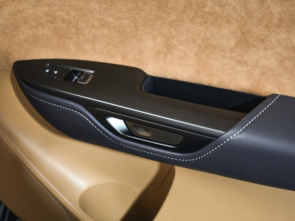 Used 2023 Lexus RZ 450e Premium image 14