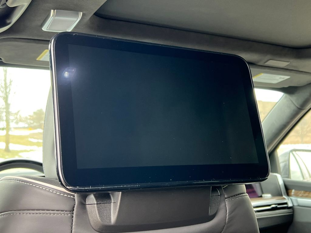 New 2026 Cadillac Escalade Platinum Sport w/ LPO, ONYX Package image 6