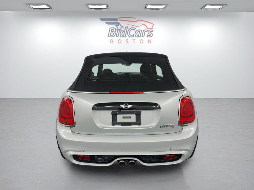 Used 2018 MINI Cooper S w/ Premium Package FWD image 5
