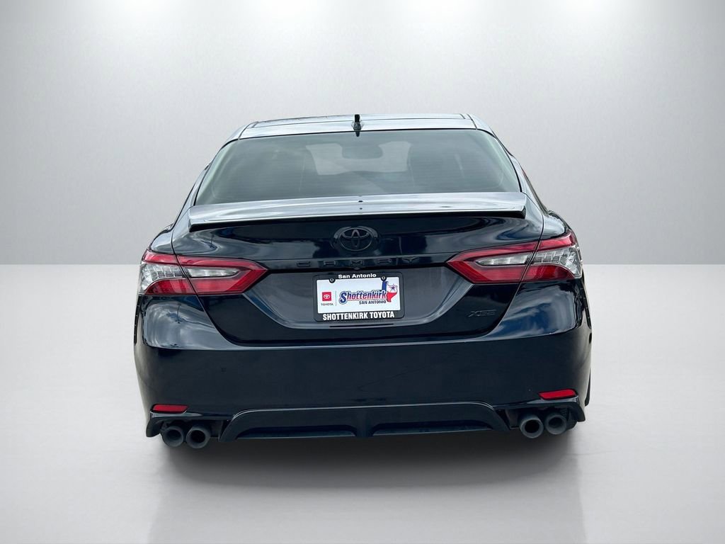 Used 2021 Toyota Camry XSE image 6