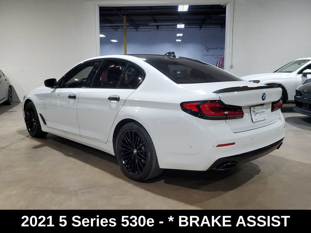 Used 2021 BMW 530e w/ Parking Assistance Package RWD image 12