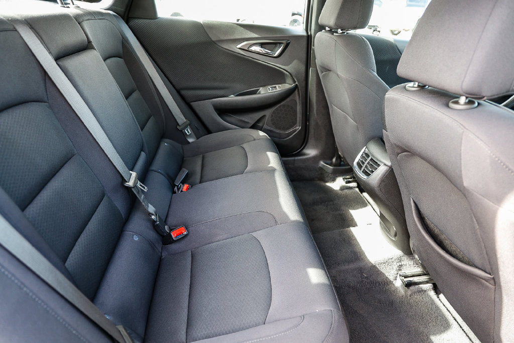 Used 2025 Chevrolet Malibu LT FWD image 32