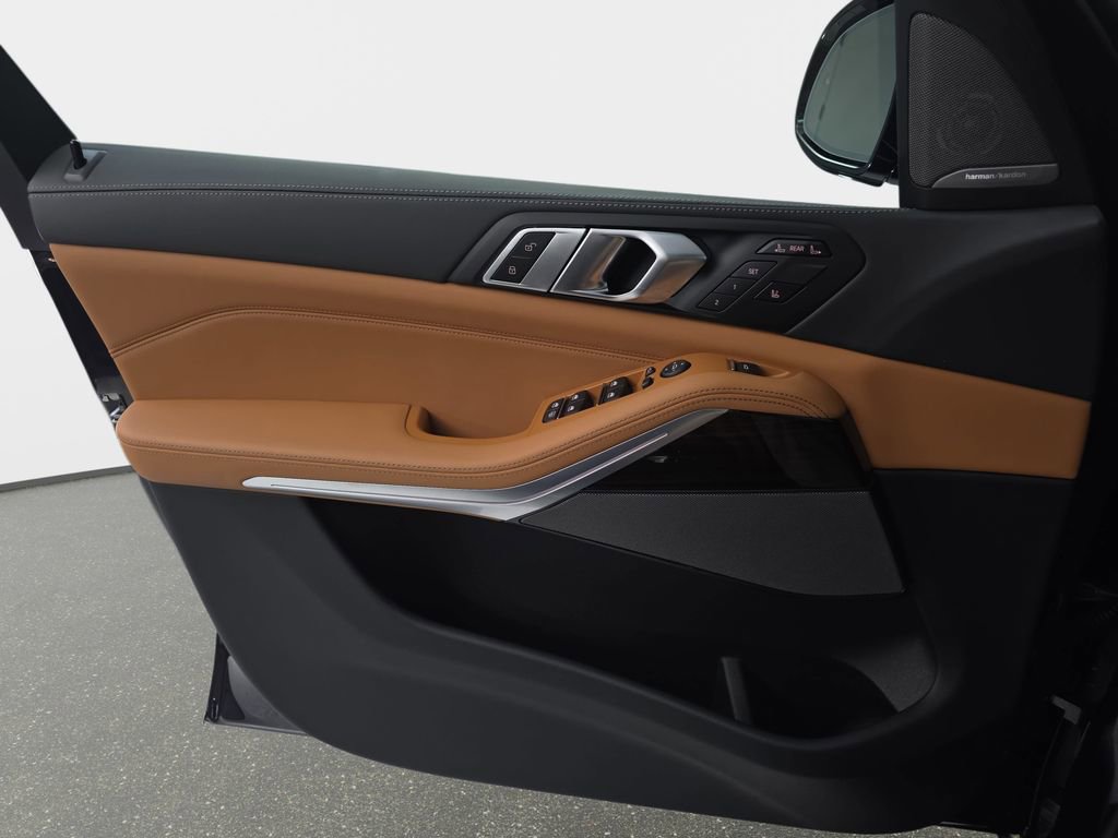 New 2026 BMW X7 xDrive40i w/ M Sport Package image 27