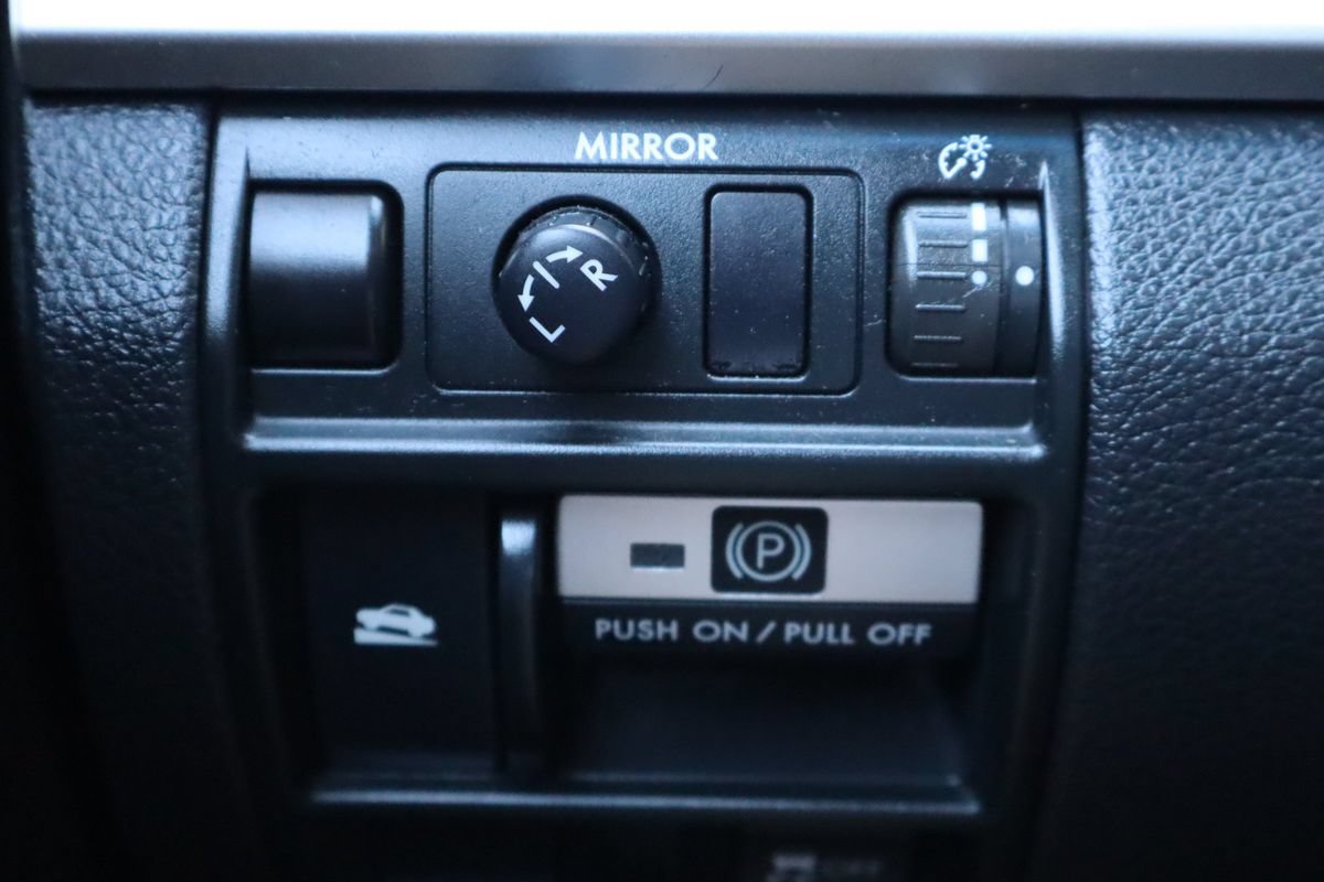 Used 2013 Subaru Outback 2.5i Premium AWD/4WD image 28