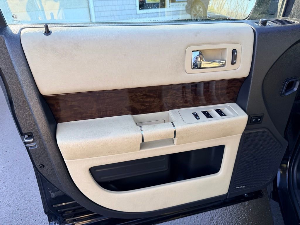 Used 2017 Ford Flex Limited w/ Equipment Group 303A image 19