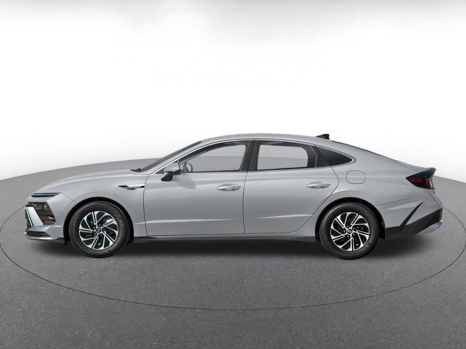 Used 2026 Hyundai Sonata Blue FWD image 3
