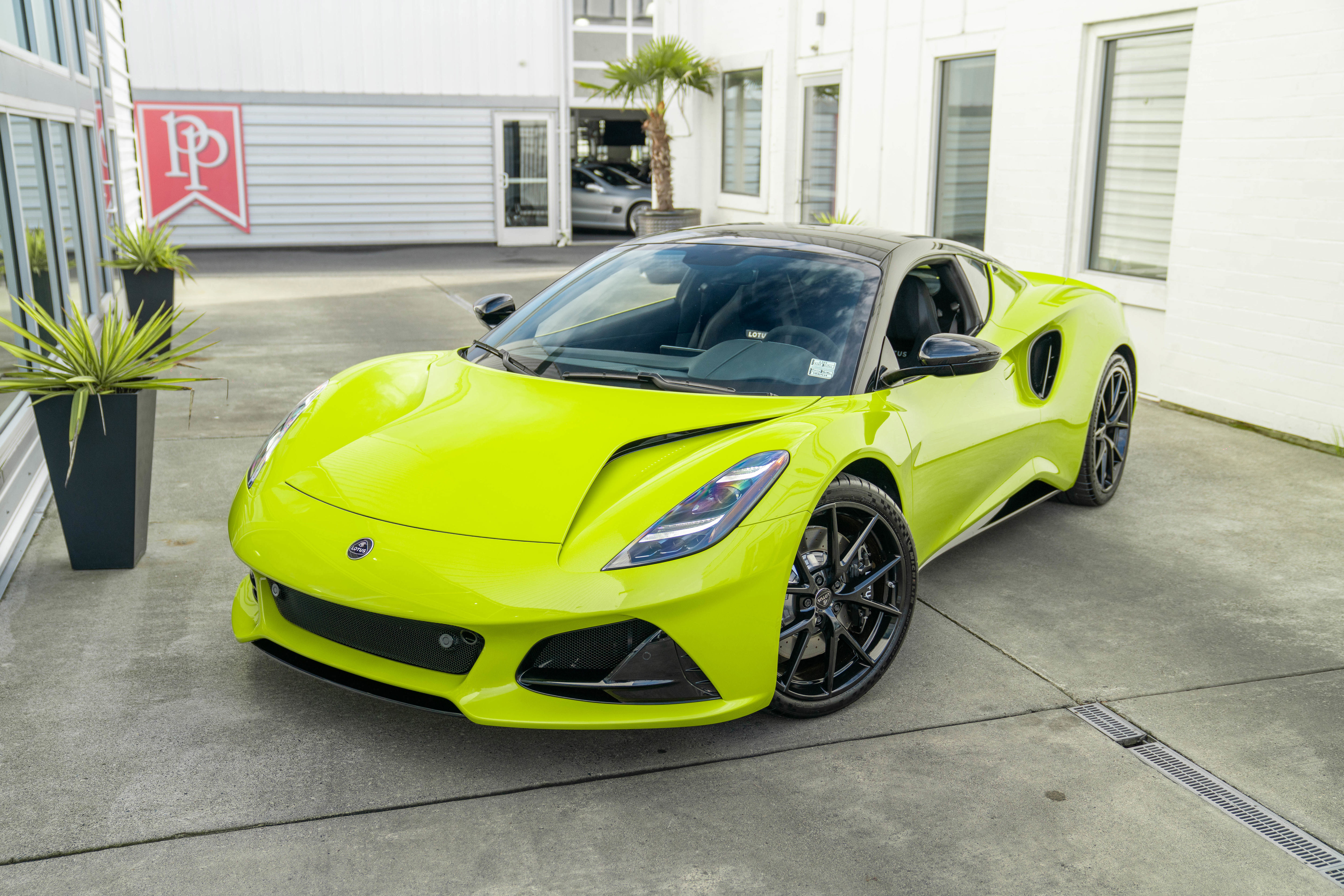 Used 2025 Lotus Emira RWD image 3