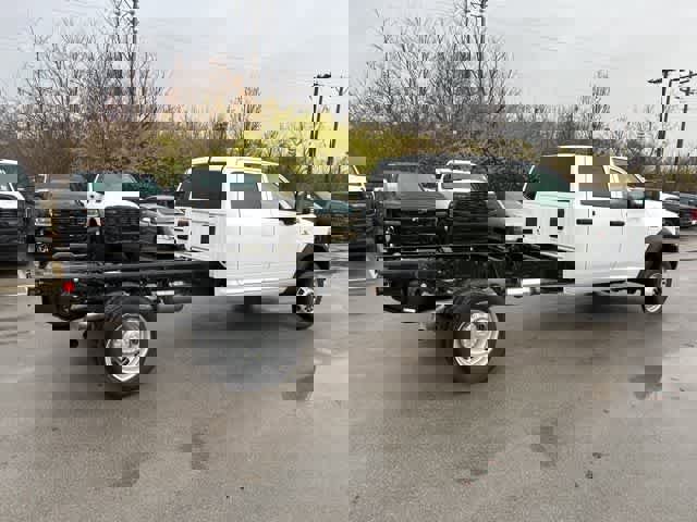 New 2026 RAM 5500 Tradesman w/ Chrome Appearance Group image 21