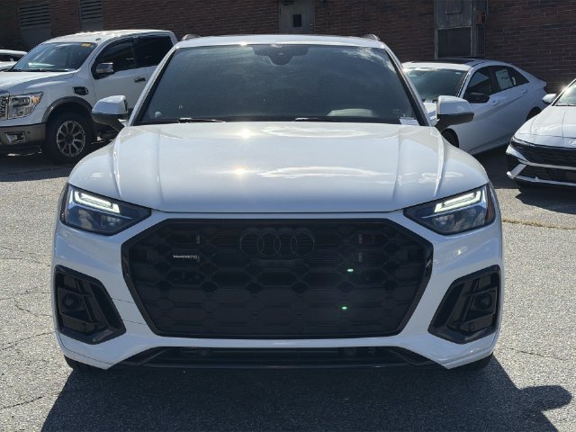 Used 2024 Audi Q5 e Premium Plus w/ Premium Plus Package AWD/4WD image 16