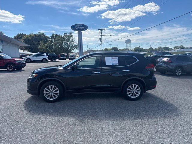 Used 2017 Nissan Rogue SV w/ SV Premium Package