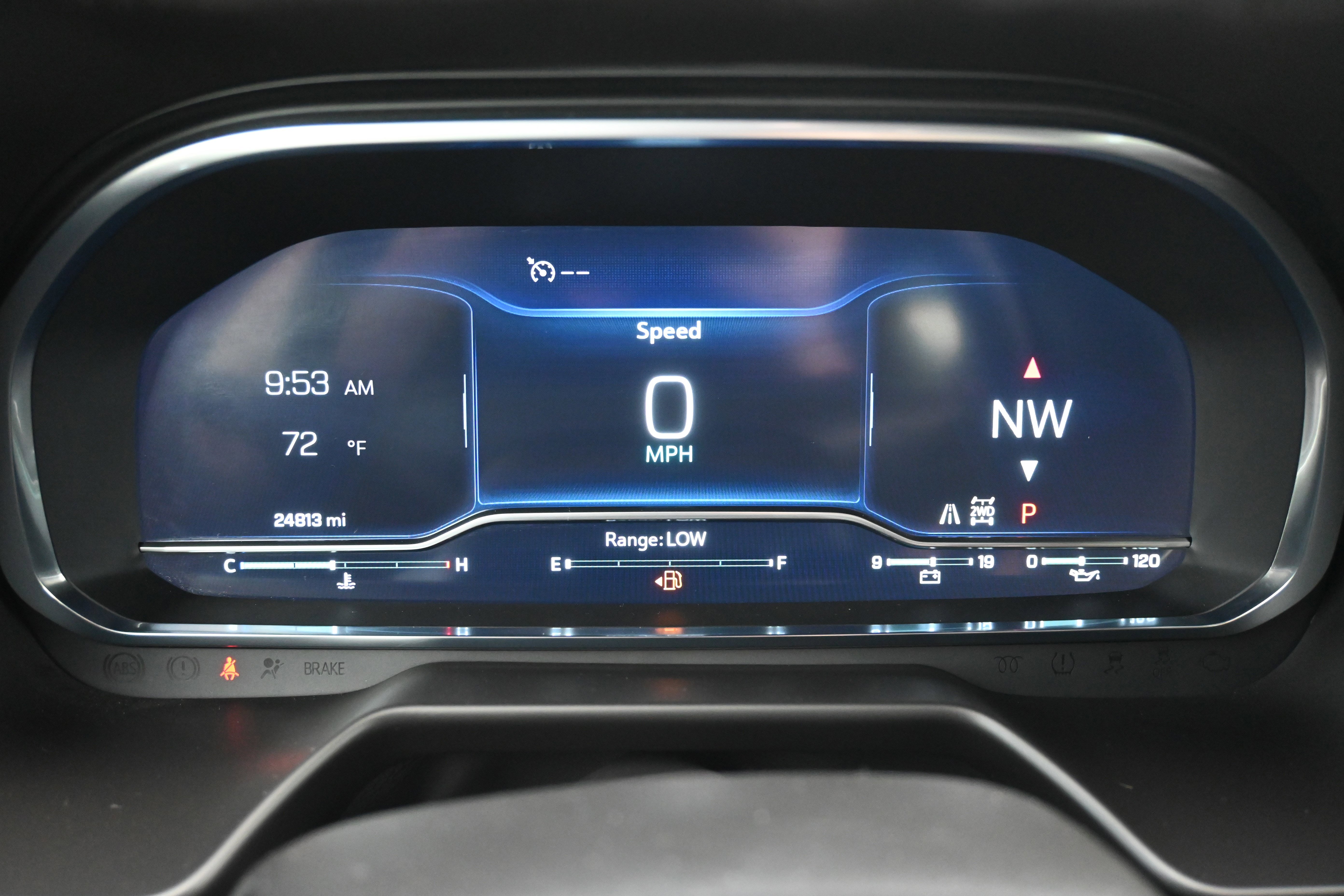 Used 2024 Chevrolet Tahoe Z71 w/ Luxury Package image 25