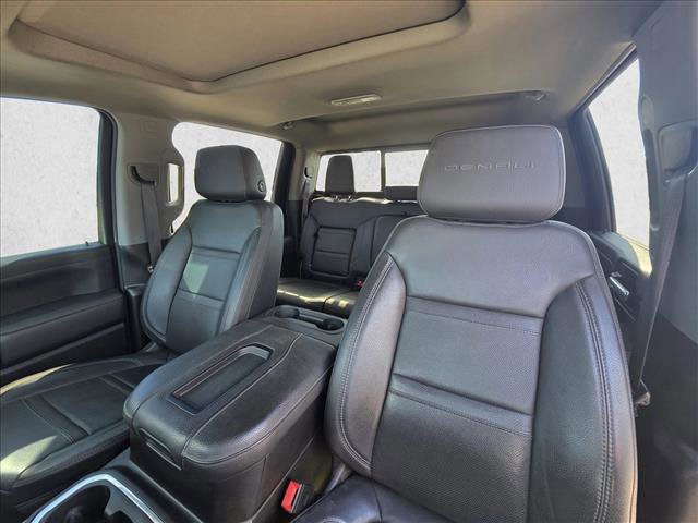 Used 2021 GMC Sierra 3500 Denali w/ Denali Black Diamond Edition image 13