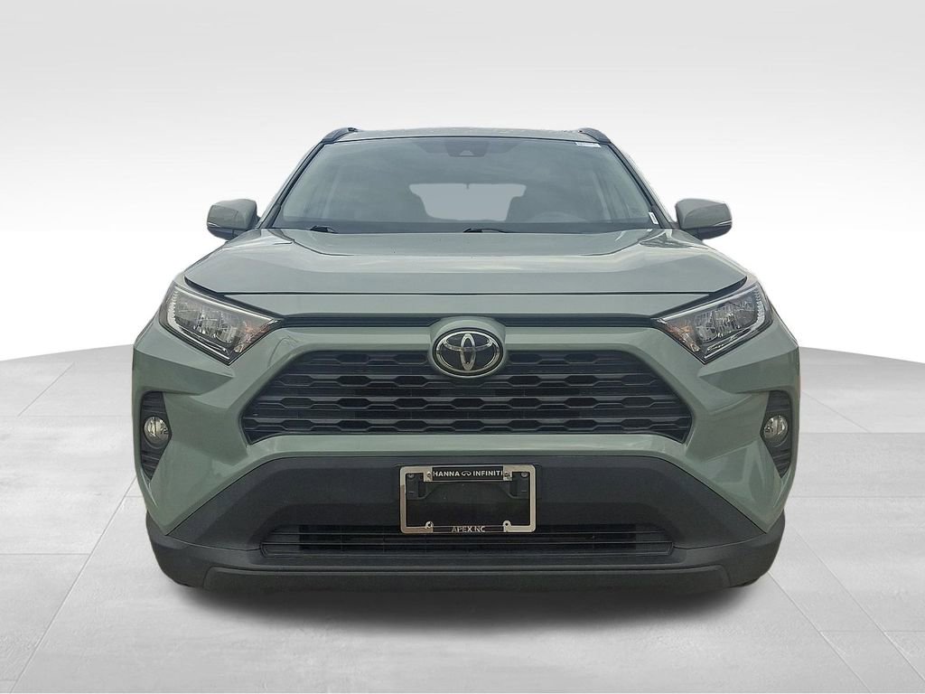 Used 2021 Toyota RAV4 XLE image 2
