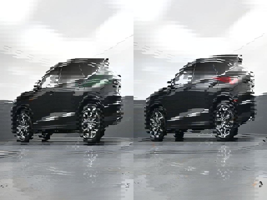 Used 2023 Acura MDX SH-AWD w/ Technology Package image 32