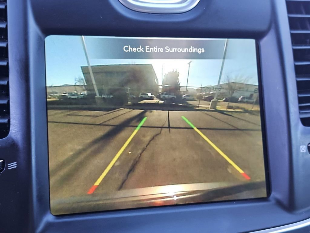 Used 2020 Chrysler 300 Touring w/ Sport Appearance Package image 8