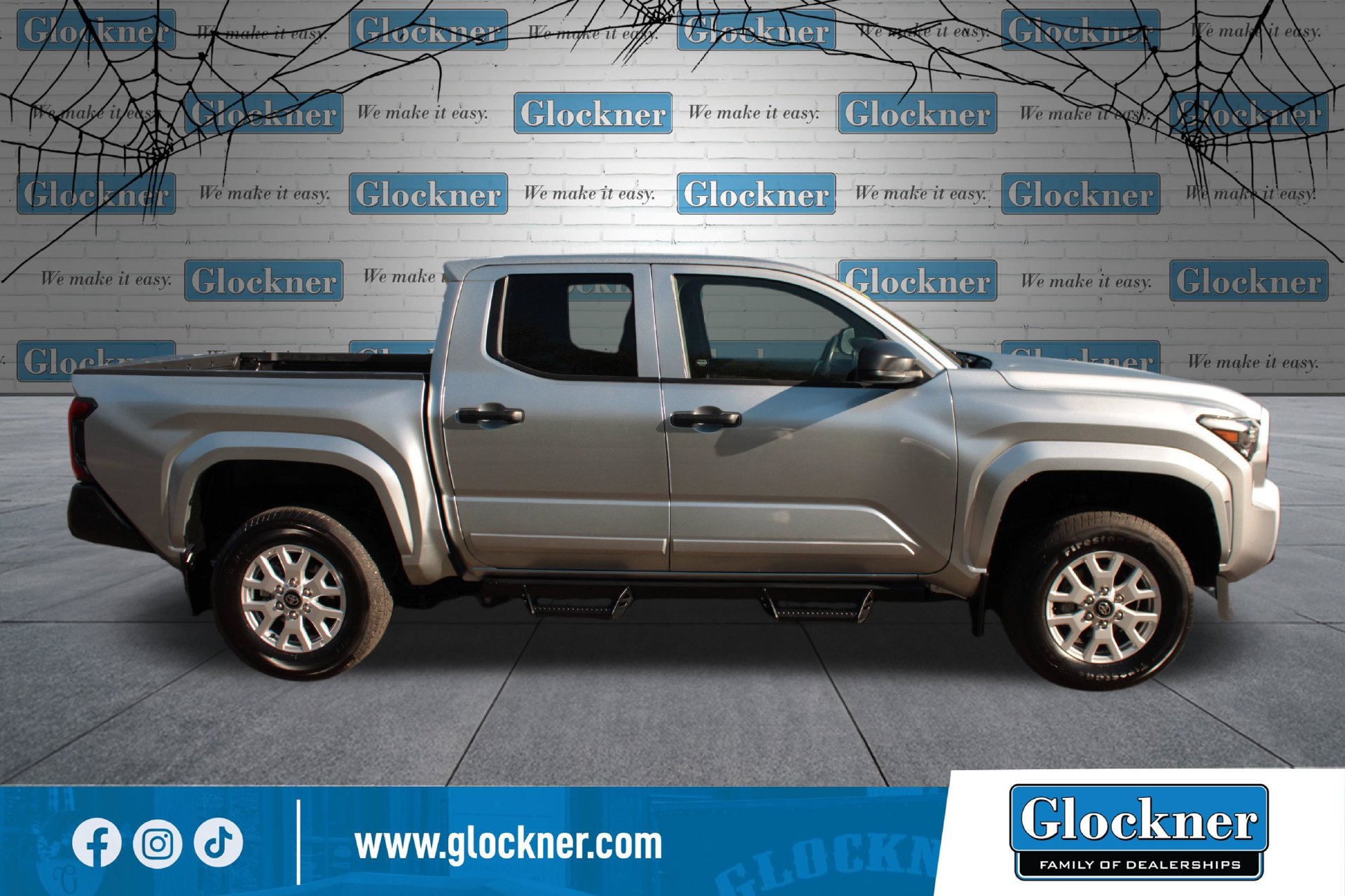 Used 2024 Toyota Tacoma SR AWD/4WD image 4