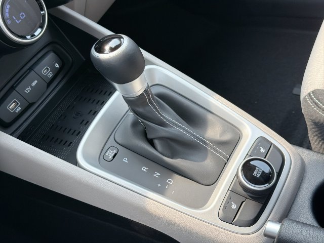 New 2026 Hyundai Venue SEL FWD image 30