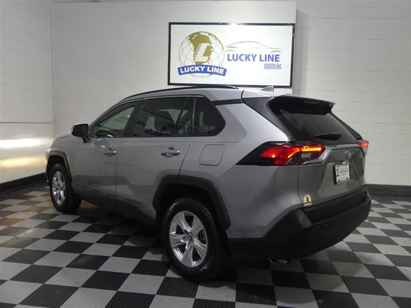 Used 2019 Toyota RAV4 XLE w/ Convenience Package image 11