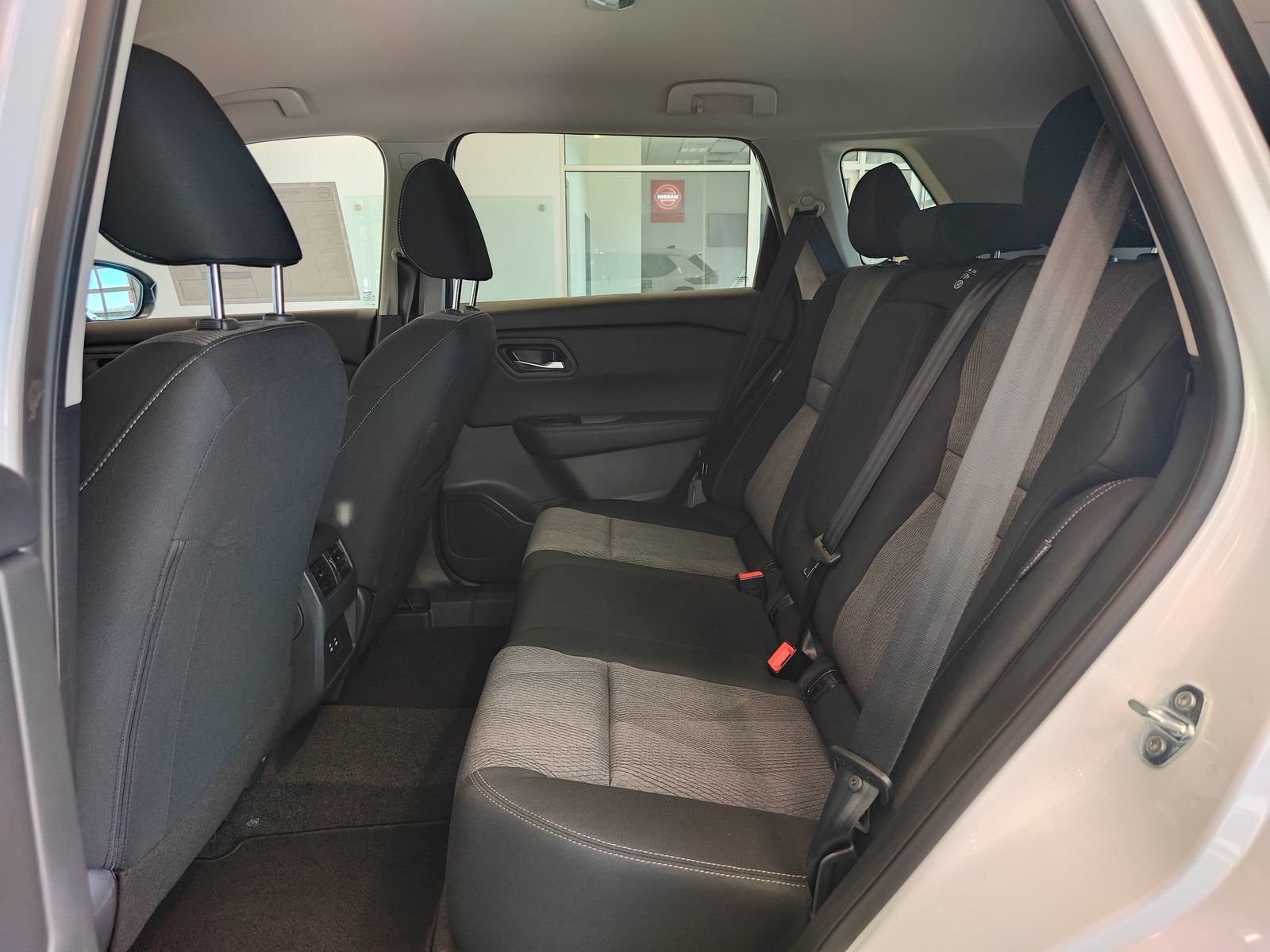 New 2026 Nissan Rogue SV AWD/4WD image 10