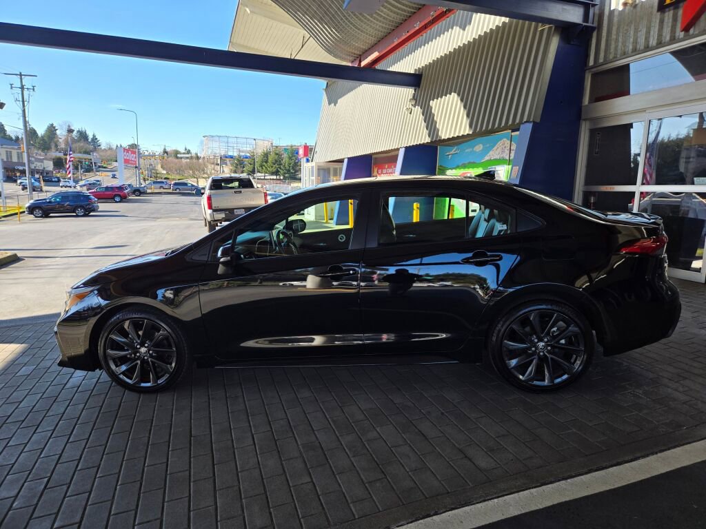 Used 2024 Toyota Corolla XSE image 8