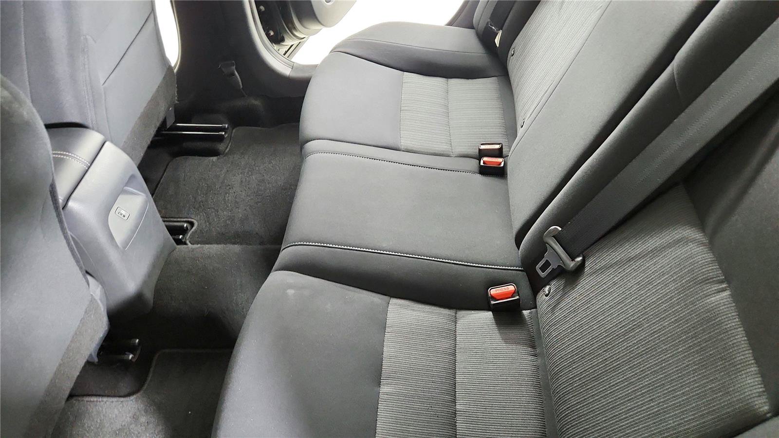 Used 2024 Nissan Sentra SV FWD image 15