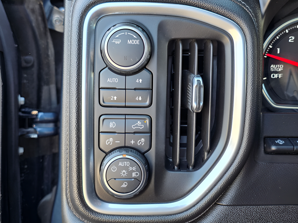 Used 2020 Chevrolet Silverado 1500 LTZ w/ LTZ Plus Package AWD/4WD image 25