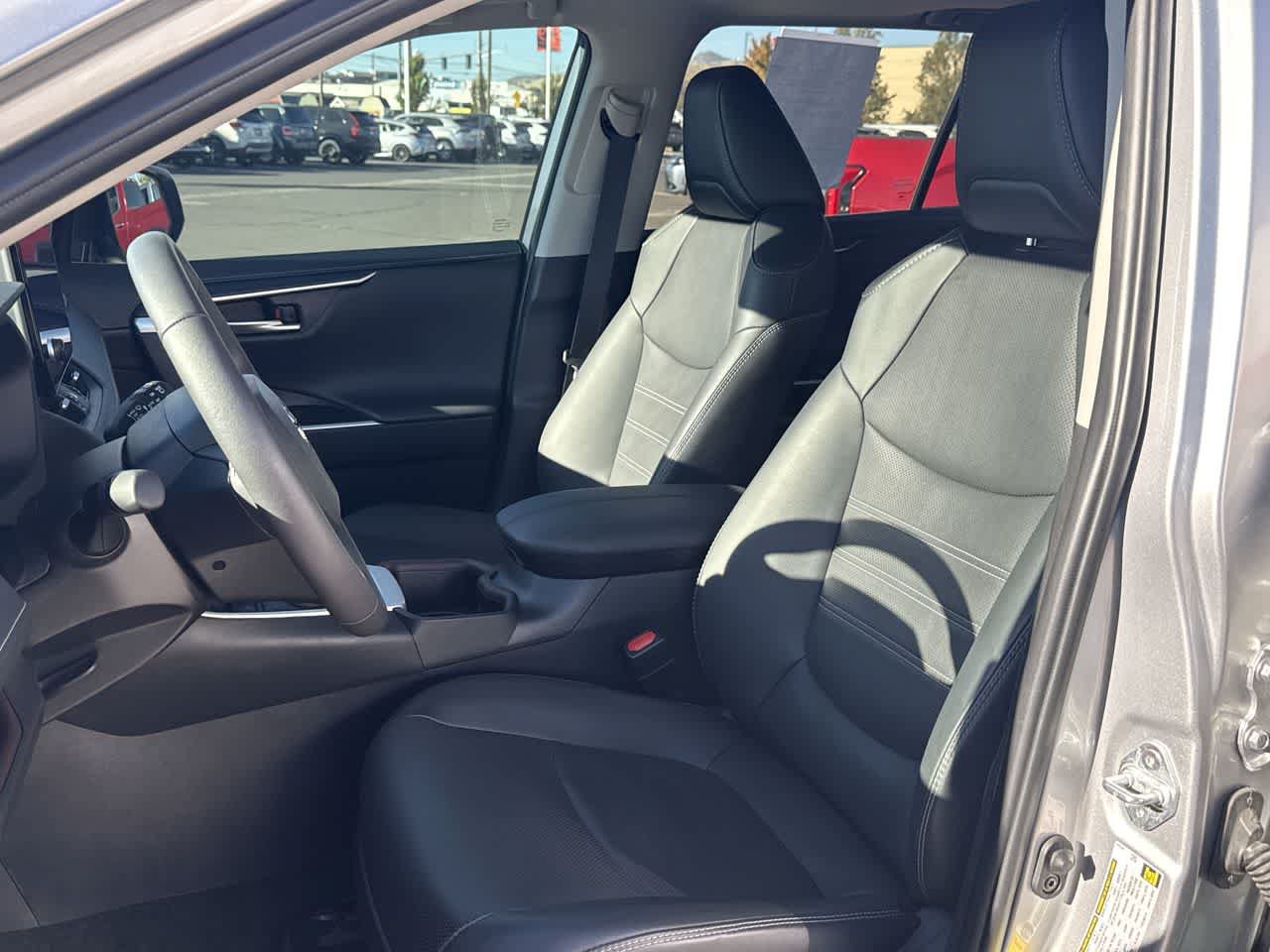 Used 2024 Toyota RAV4 Limited w/ Advanced Technology Package AWD/4WD image 11