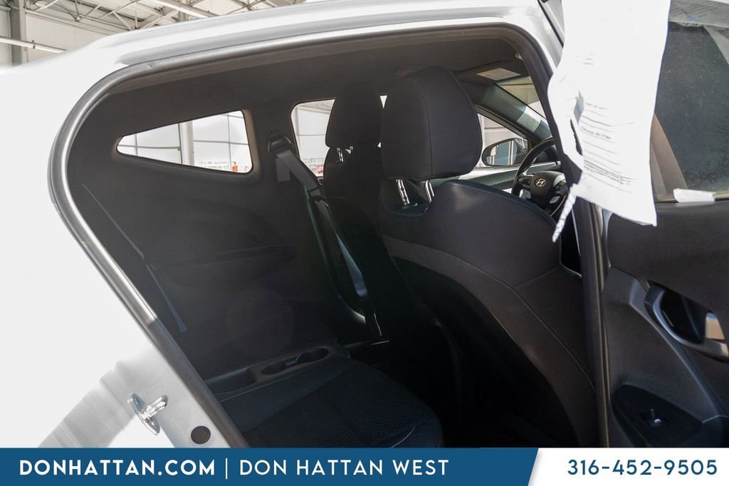Used 2020 Hyundai Veloster N image 17