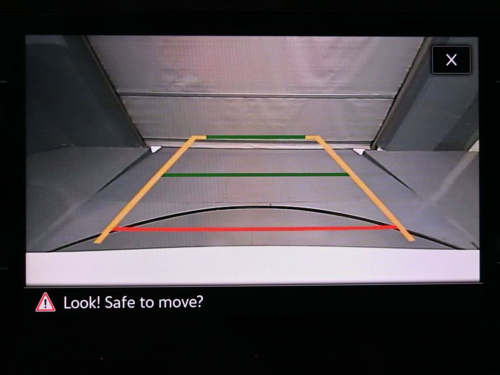 Used 2024 Volkswagen Tiguan SE image 11