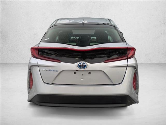 Used 2017 Toyota Prius Prime Premium image 6