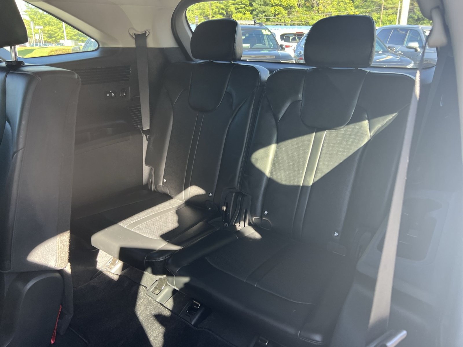 Used 2025 Kia Sorento S FWD image 25
