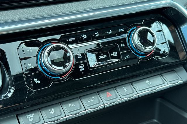 New 2026 GMC Sierra 2500 Denali w/ Denali Reserve Package image 24