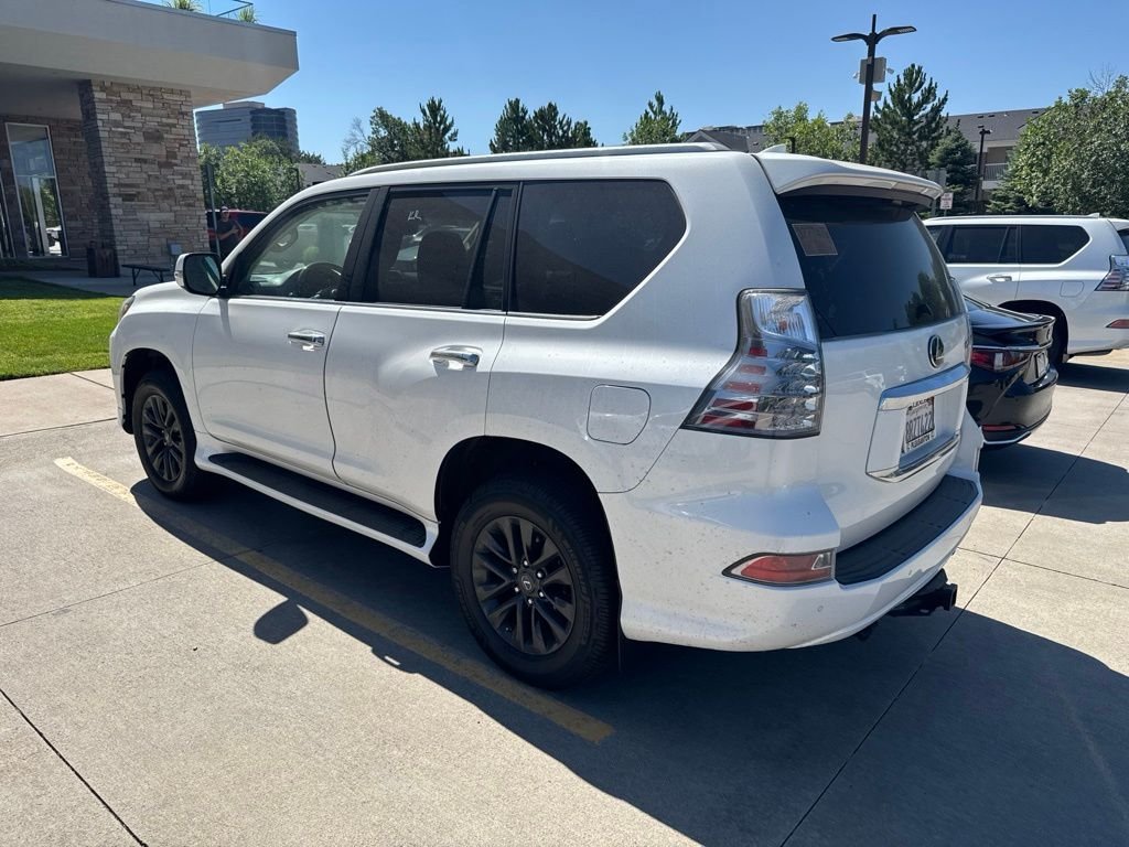 Used 2020 Lexus GX 460 Premium w/ Premium Package AWD/4WD image 4