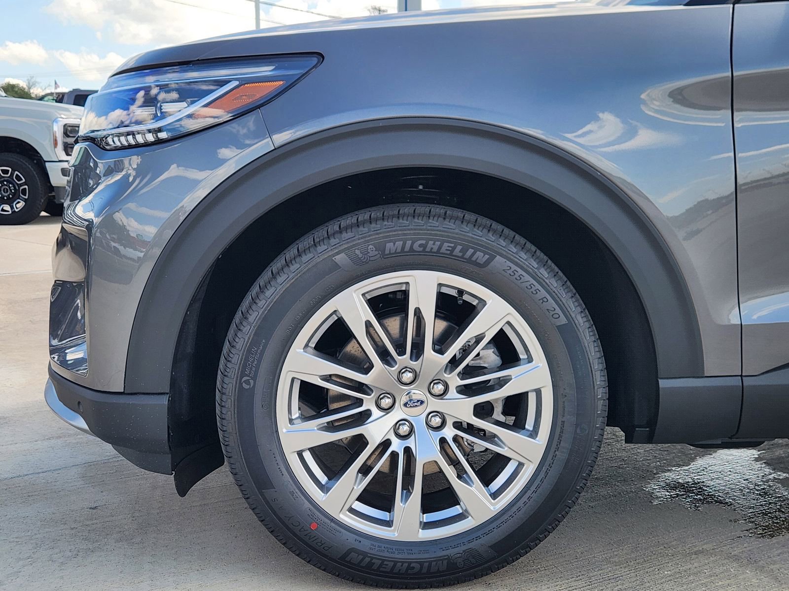 New 2026 Ford Explorer Platinum RWD image 10