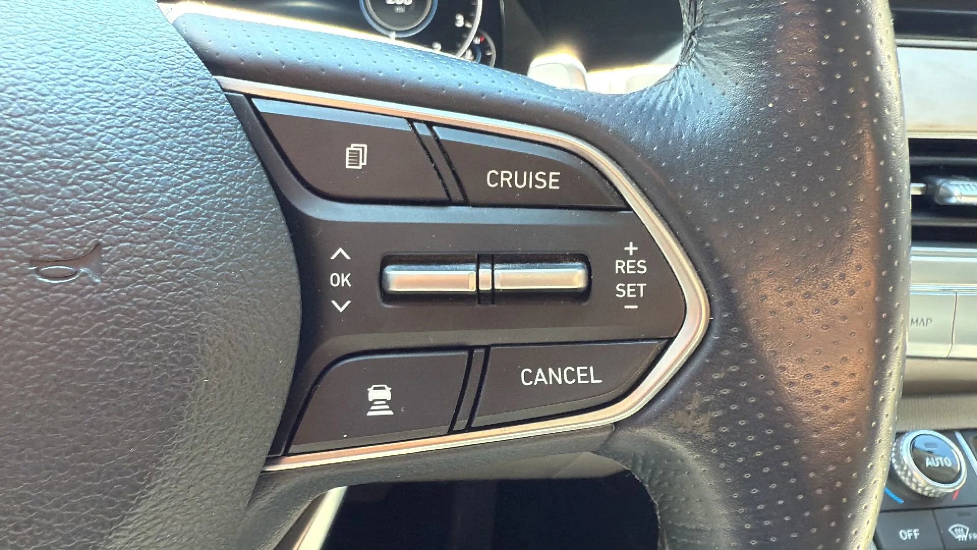 Used 2022 Hyundai Palisade Calligraphy image 11