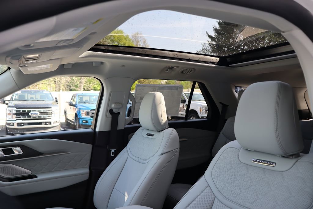 New 2026 Ford Explorer Platinum AWD/4WD image 5