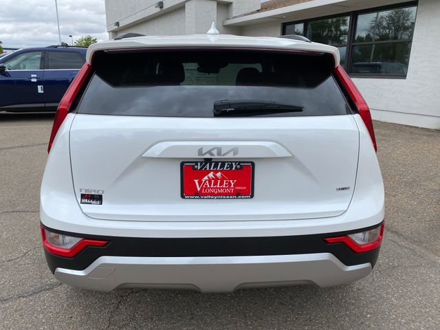 Used 2024 Kia Niro LX FWD image 4
