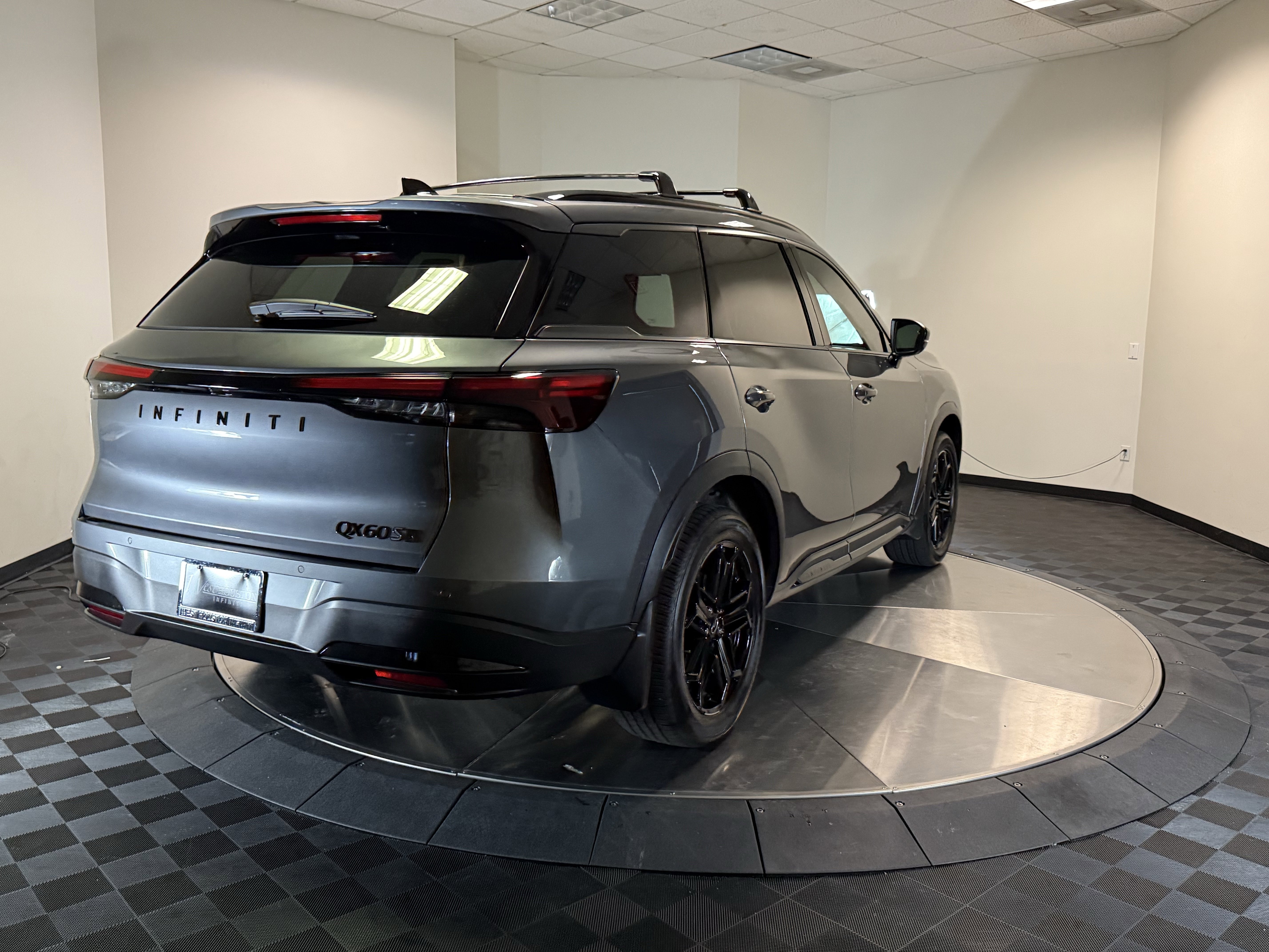 Certified 2026 INFINITI QX60 Sport w/ Dark Cargo Package AWD/4WD image 7