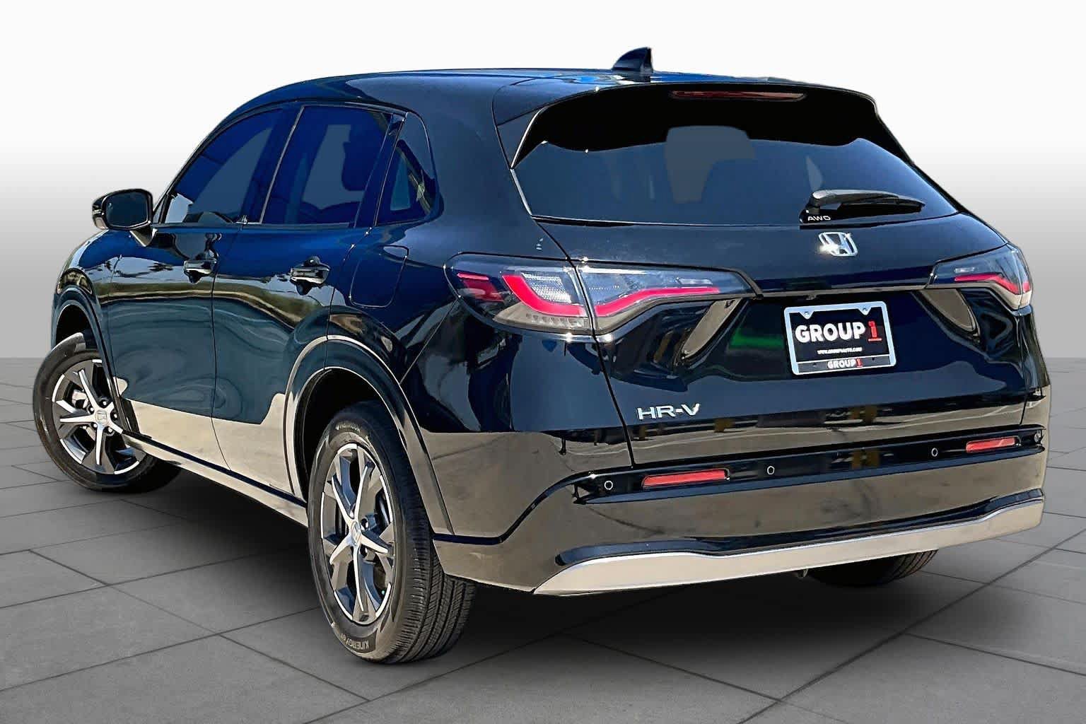 Used 2025 Honda HR-V EX-L image 11