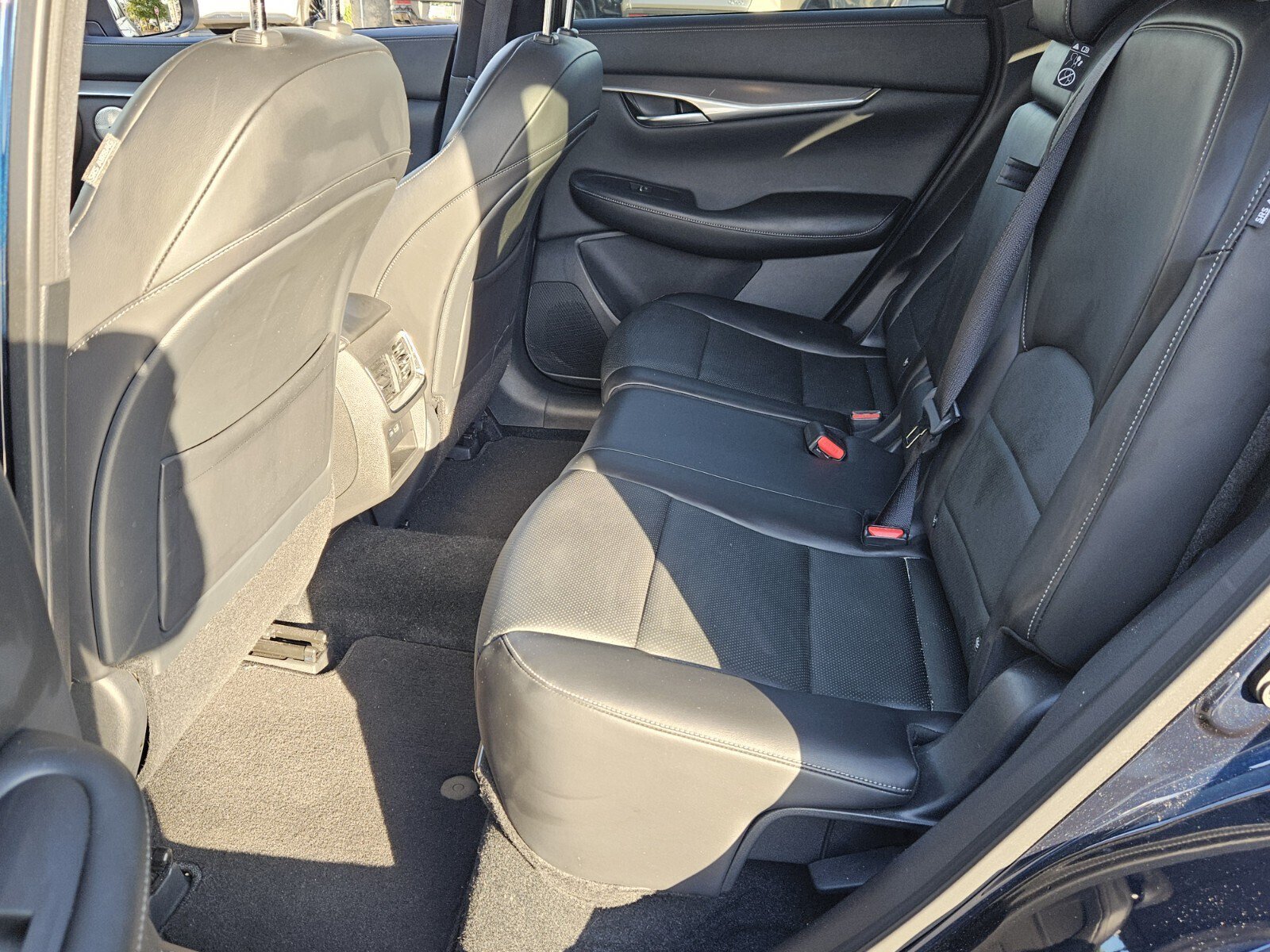 Used 2023 INFINITI QX50 Luxe FWD image 11