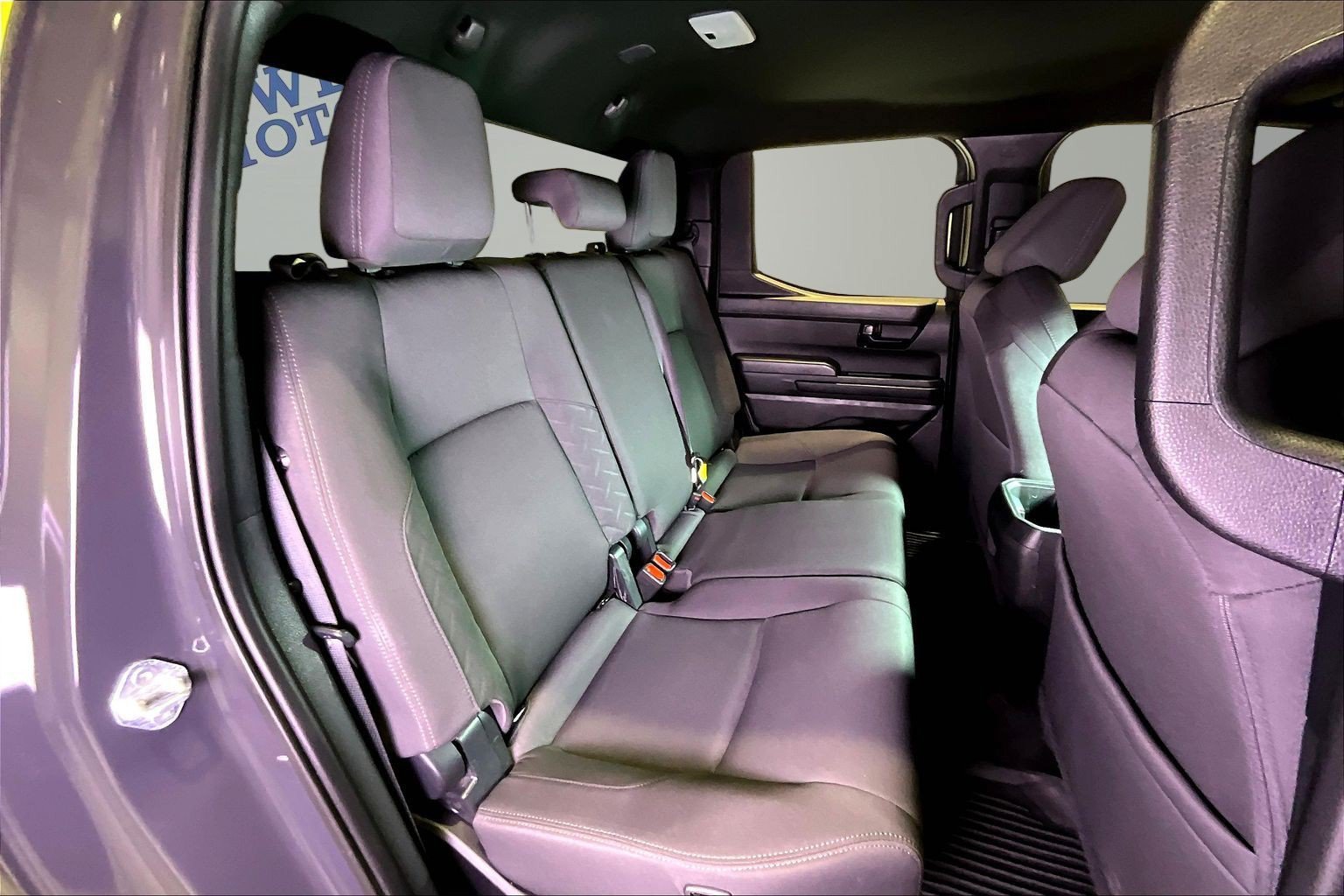 Used 2024 Toyota Tacoma SR5 AWD/4WD image 27