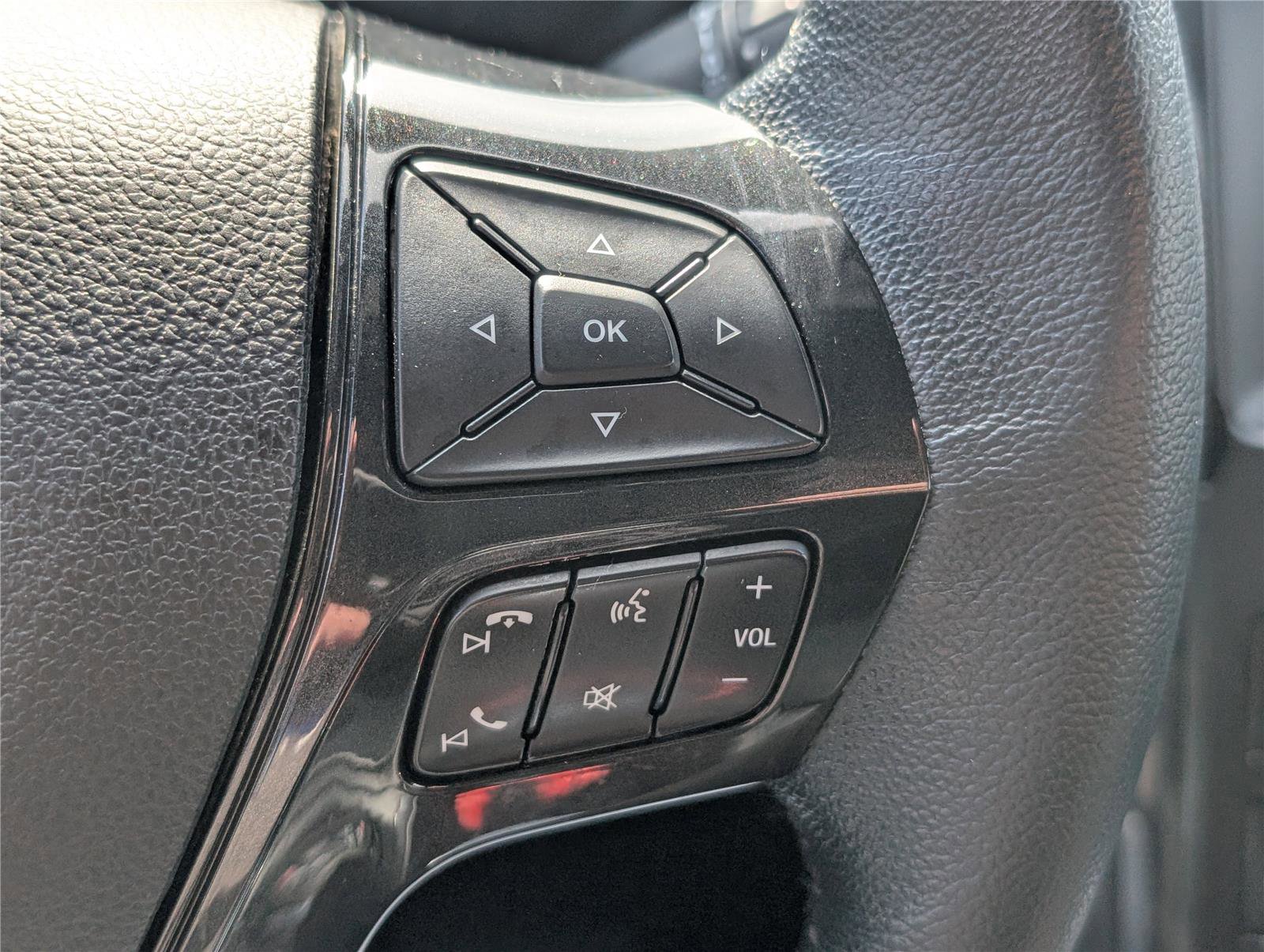 Used 2019 Ford Explorer XLT w/ Equipment Group 201A image 26