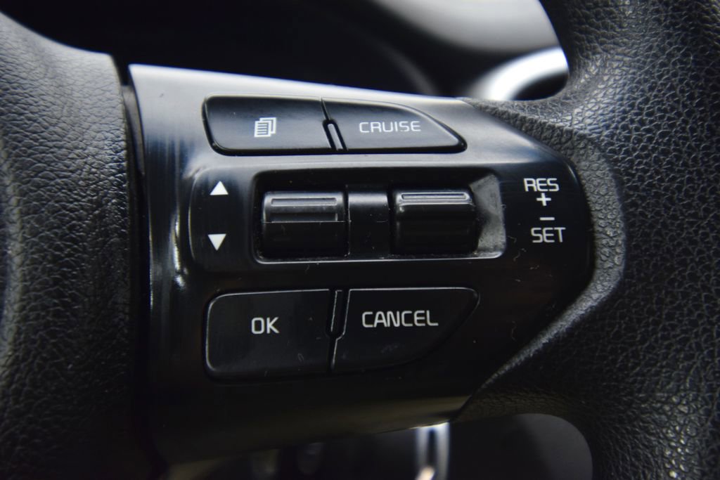 Used 2016 Kia Sorento LX image 27