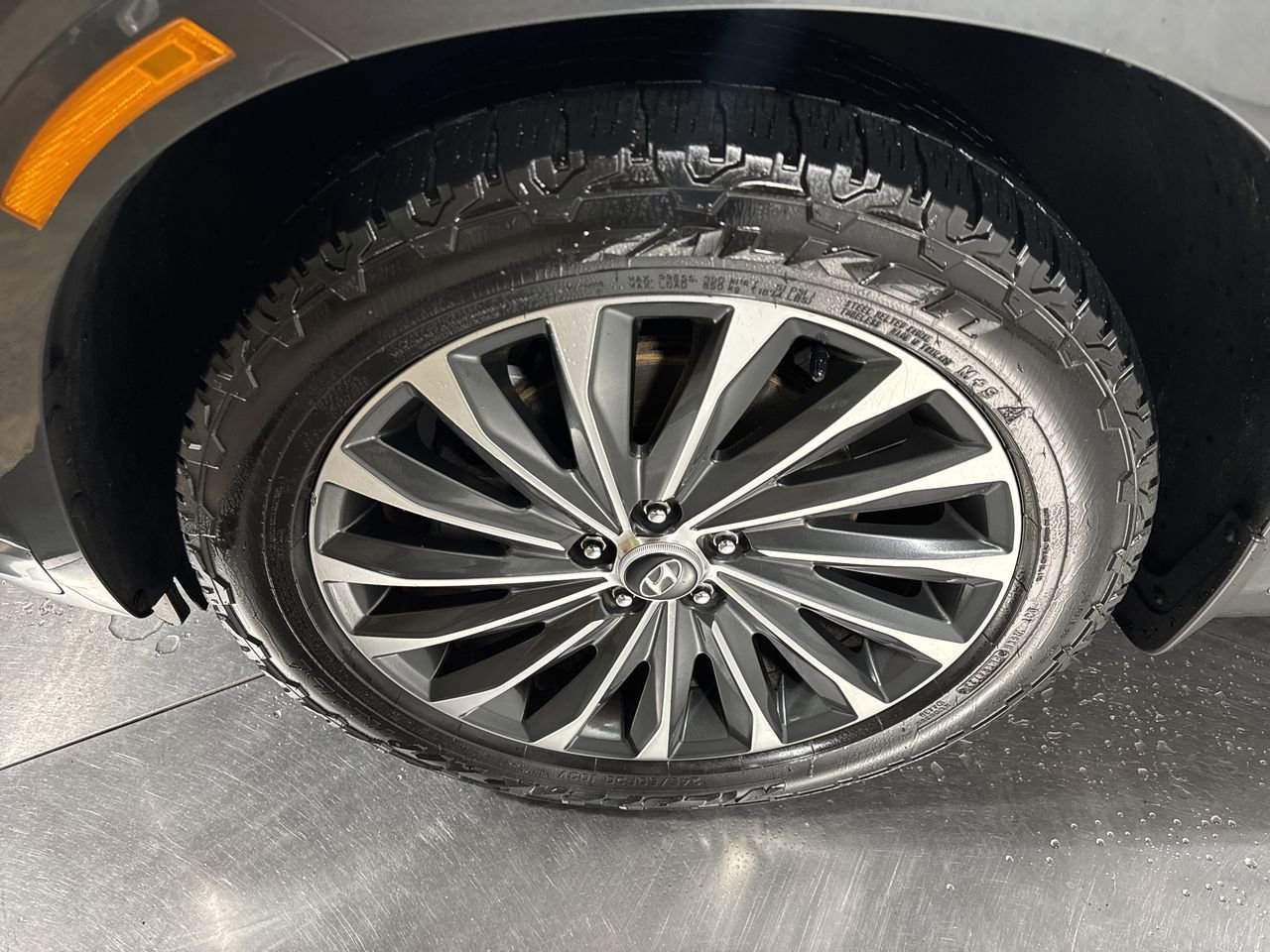 Used 2023 Hyundai Palisade Calligraphy w/ Cargo Package image 11