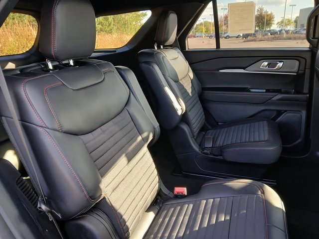 New 2025 Ford Explorer ST-Line w/ Premium Package image 34